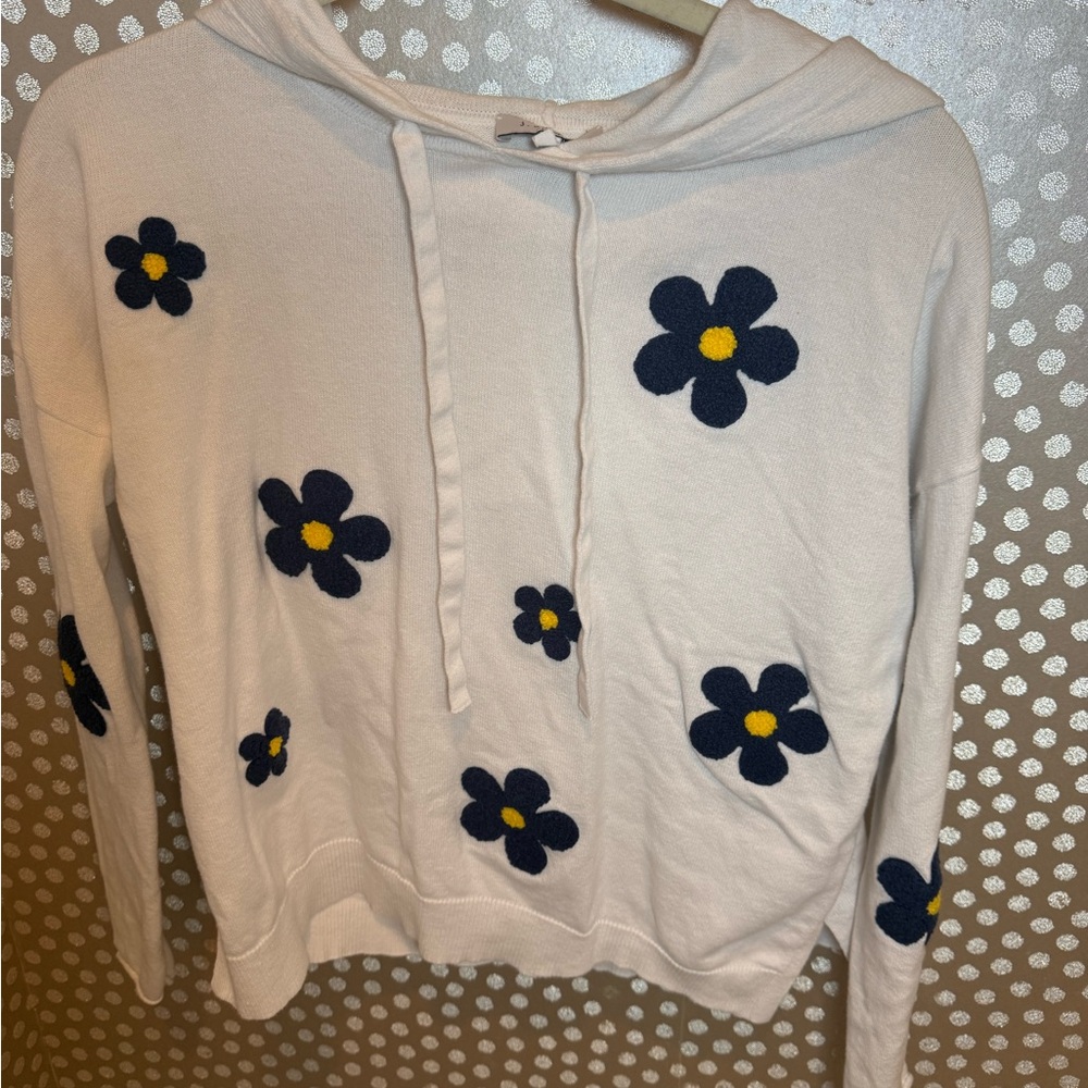 White Floral Appliqué Hoodie Sweater - Casual Pullover - Picture 2 of 6